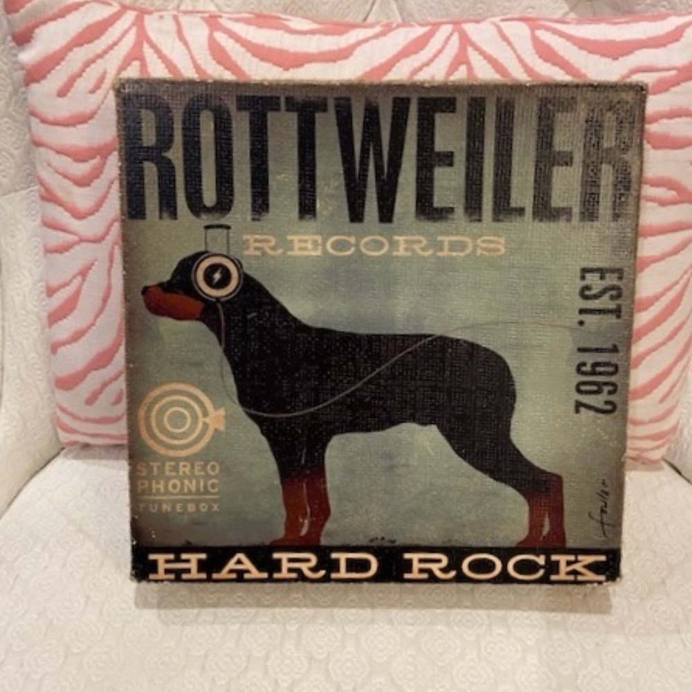 J14-Distressed Demdaco Dogs Rock Rottweiler Dog Burlap Wall Art